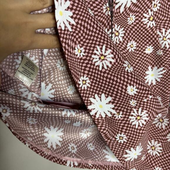 Altar'd State White Daisies Mini Skirt Back Zipper with Pockets Women's Size XS - Picture 4 of 10